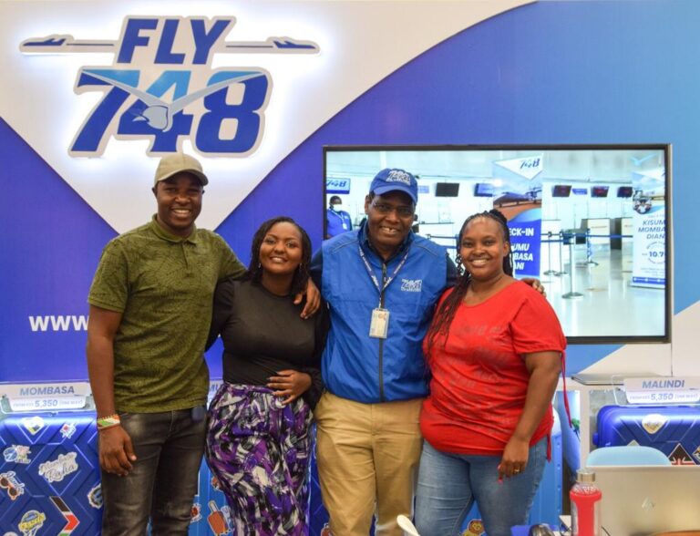 Fly 748 Sarit Expo (1)