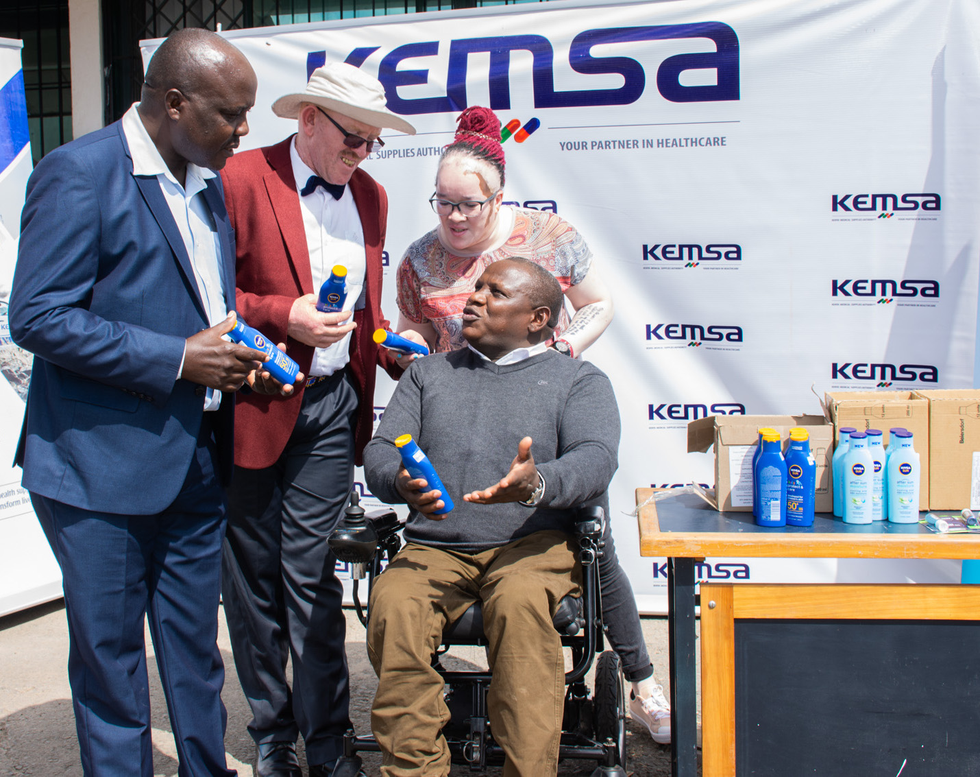 KEMSA SUNSCREEN AGENTS FLAG OFF