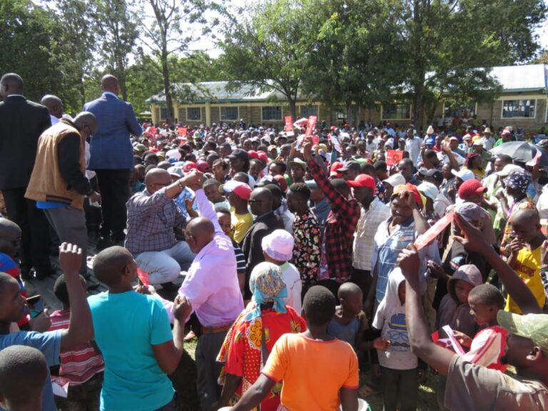 Kirinyaga County Deputy Governor Peter Ndambiri addressing a public meeting in Mutithi area at the weekend.