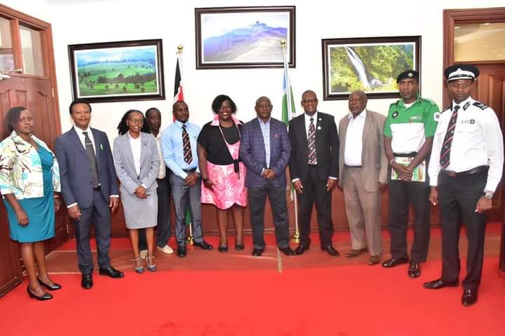 Nyeri Governor Mutahi Kahiga, some of his senior officers and St John Ambulance officials in Nyeri yesterday