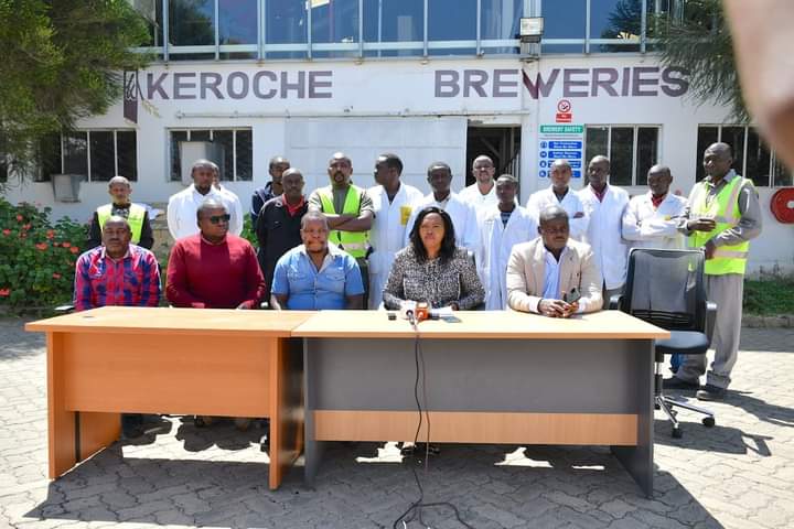 Keroche Breweries limited CEO Tabitha Karanja (2nd right) while issuing statement.
