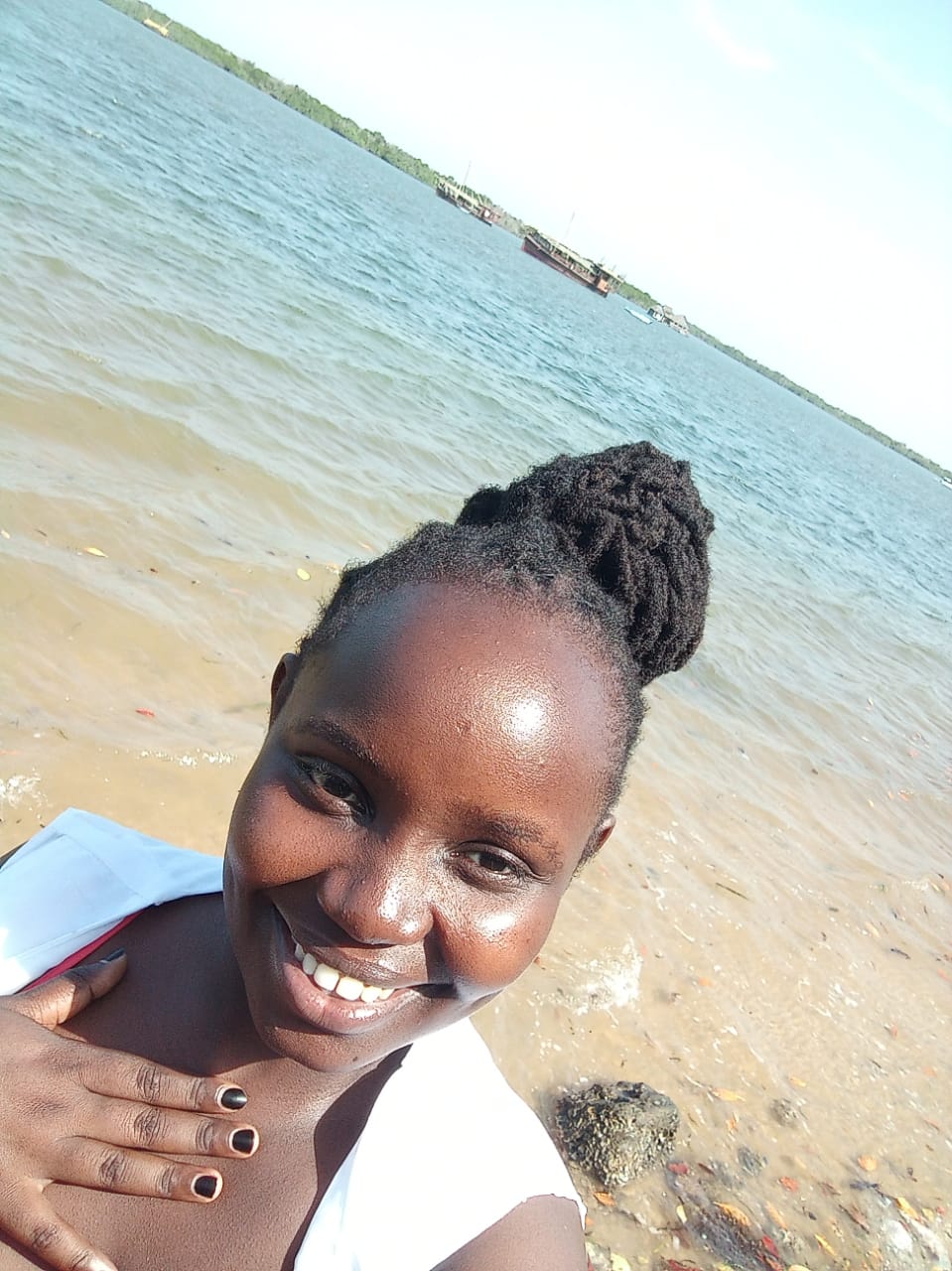 Bettie Atemo