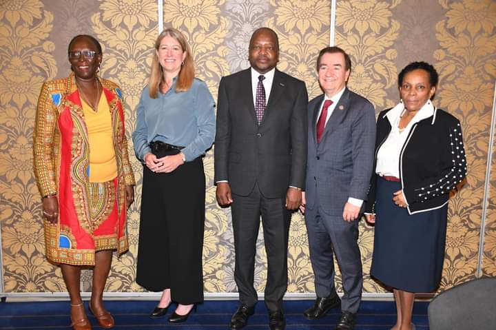Health Cabinet Secretary Mutahi Kagwe (centre) after yesterday's meeting.