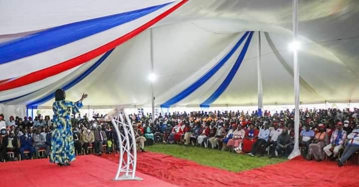 Ms Martha Karua addressing Nakuru based Agìkùyù community members yesterday