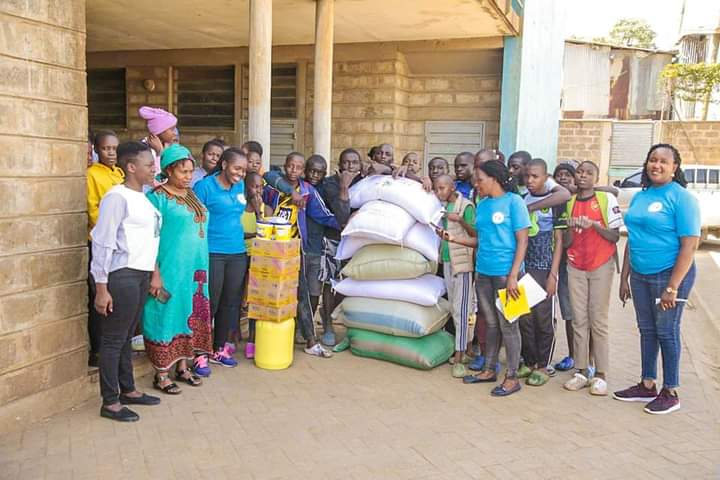 Starehe MP Jaguar Kanyi gifts candidates