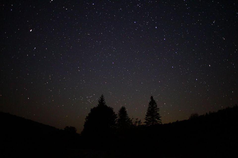 DARK NIGHT