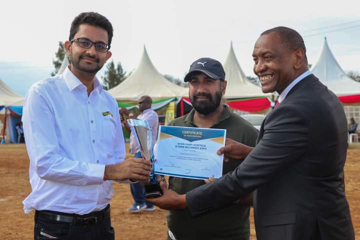 Panabiz Marketing Africa Ltd officials Vishal Vidhata (left)