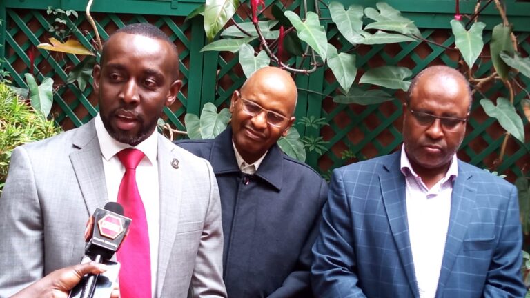 AAK President Wilson Mugambi, Public Works Principal Secretary Solomon Kitungu and National Construction Authority chairman QS David Gaitho
