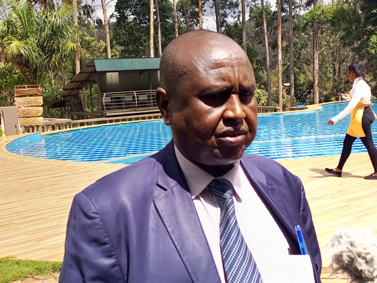 Benson Leparmorijo, the Deputy central Regional Commisioner addressing the media yesterday at FK Resort, Nyeri.