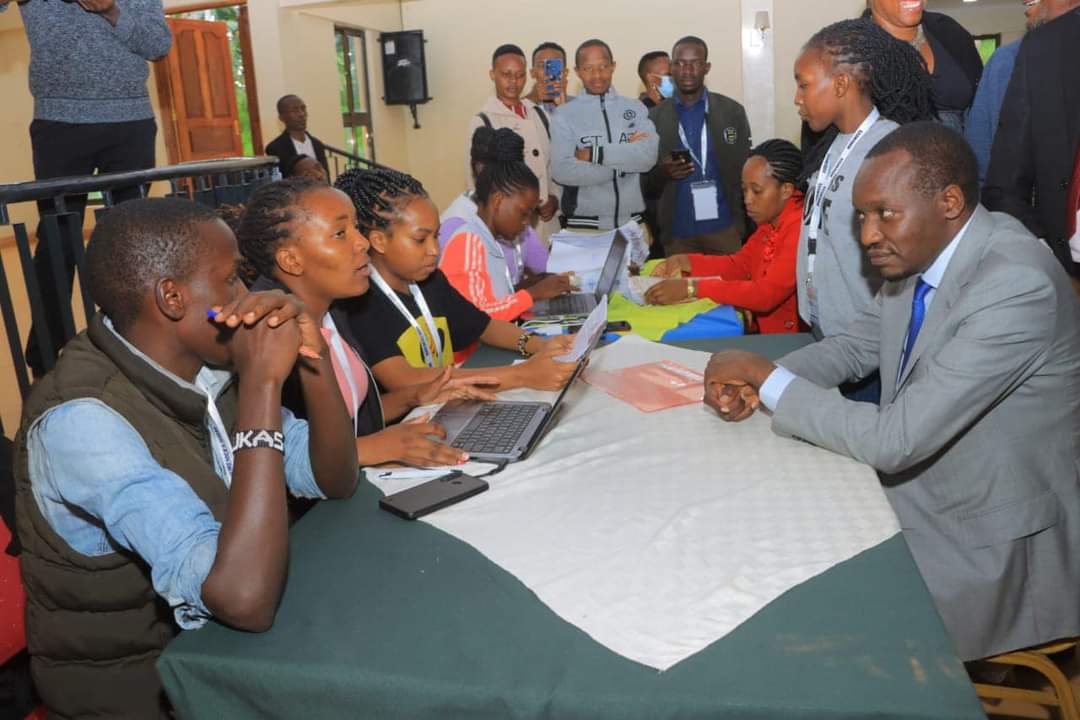 Kisii County governor Simba Arati