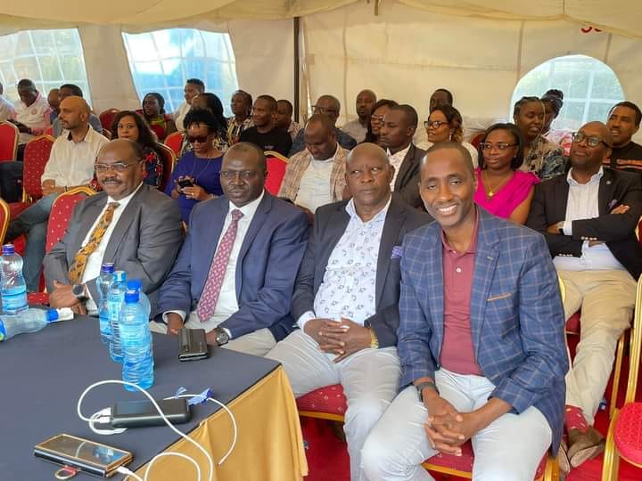 Cabinet Secretary Simon Chelugui, Tetu MP Geoffrey Wandeto, Nyeri County governor Mutahi Kahiga and his deputy, David Kinaniri at Muthinga PCEA Church on Saturday