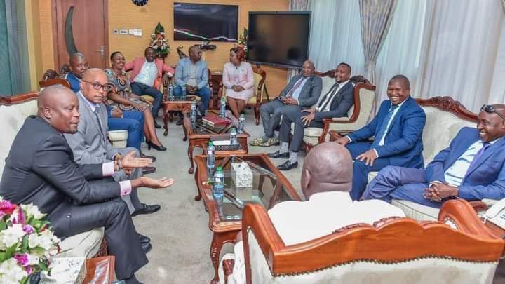 Deputy President with Jubilee MPs at his Harambee Annex office.