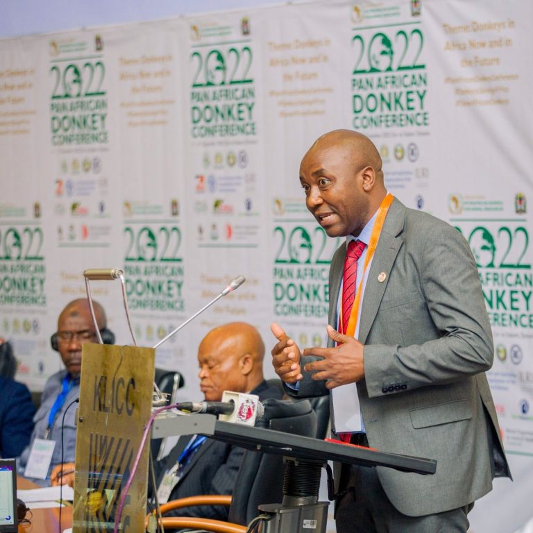 Dr. Raphael Kinoti