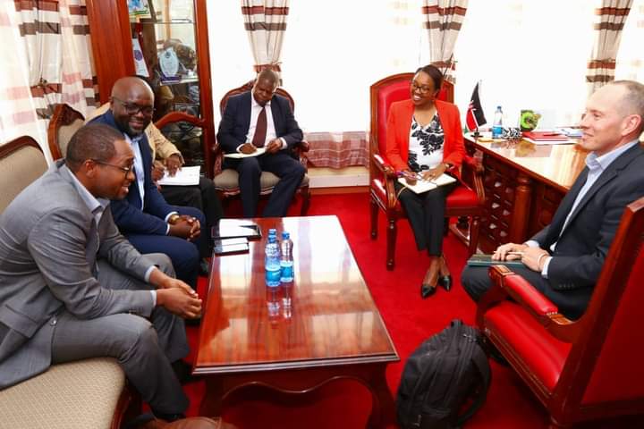 Nakuru county governor Susan Kihika when she hosted pyrethrum stakeholders led by American firm Kentegra Biotechnology limited. The firm is planning to set up a processing factory in the county later this year