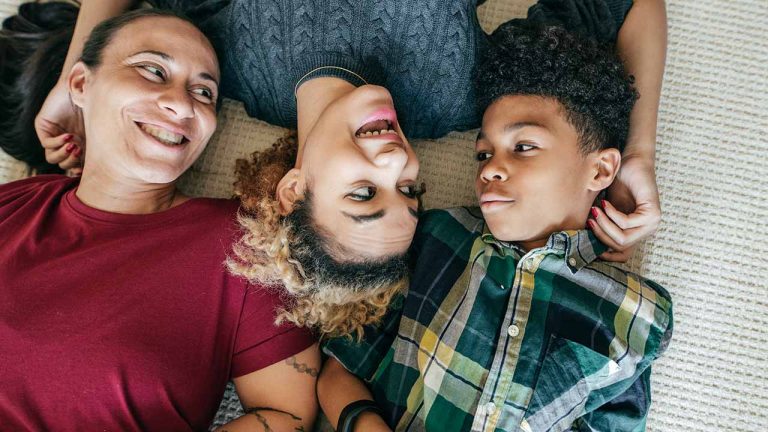 parent-a-teenager-in-the-right-manner