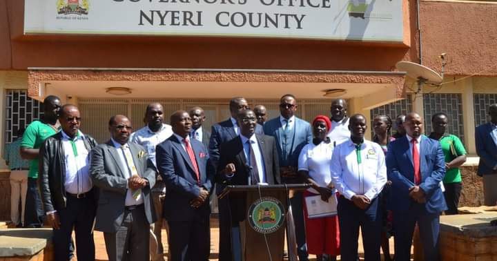 KEPHIS chairman Peter Weru addressing the media outside Nyeri County Governor's office. The former Mathira MP paid a courtesy call to the Nyeri governor on Tuesday.