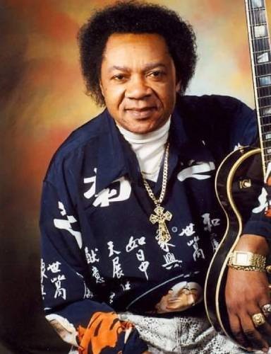 Lokassa Ya M'Bongo, a popular Congolese guitarist