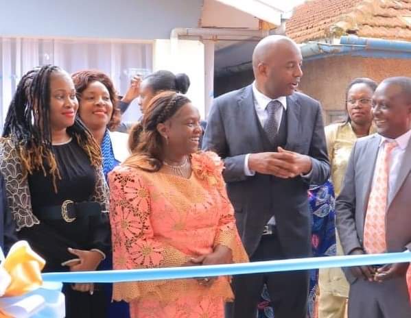 Deputy President’s spouse Pastor Dorcas Rigathi with Murang’a County Governor Dr Irungu Kang’ata and other officials at Kirwara in Murang’a County