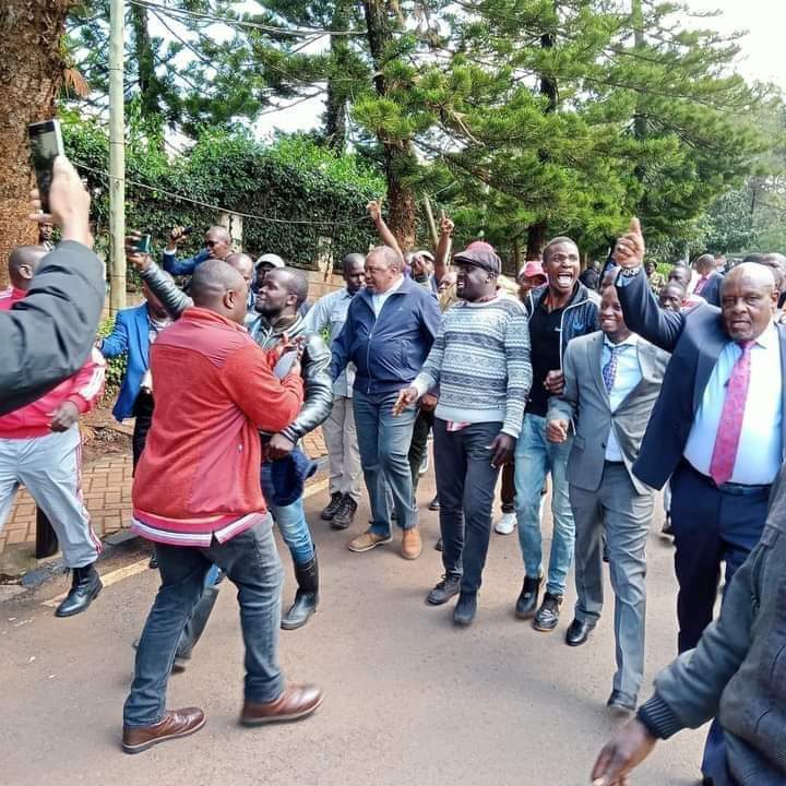 Former President Uhuru Kenyatta arriving at Jubilee party headquarters yesterday