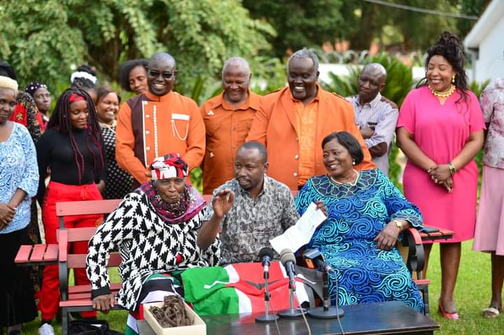 Founding First Lady Mama Ngina Kenyatta (sitted right), former freedom fightee Field Marshal Muthoni Kirima (left) addressing media in Muthaiga yesterday.