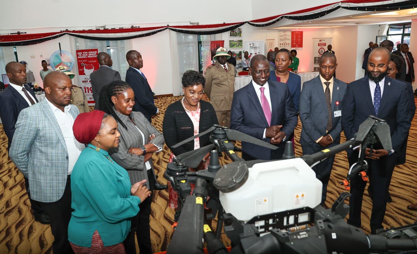 The President during the tour of the Kenya Red Cross in South C, Nairobi.