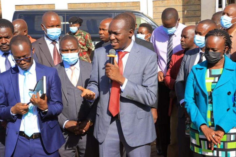Kisii Governor Simba Arati has sacked two morgue attendants over allegations of negligence and Sabotage