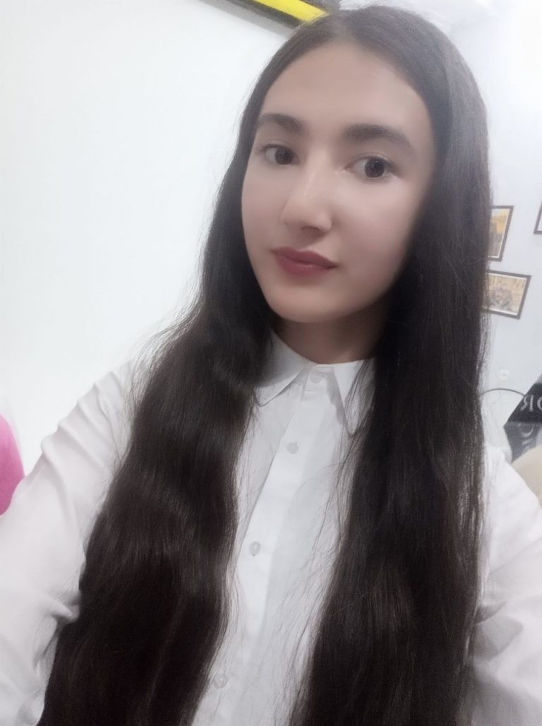 Mokhinur Askarova