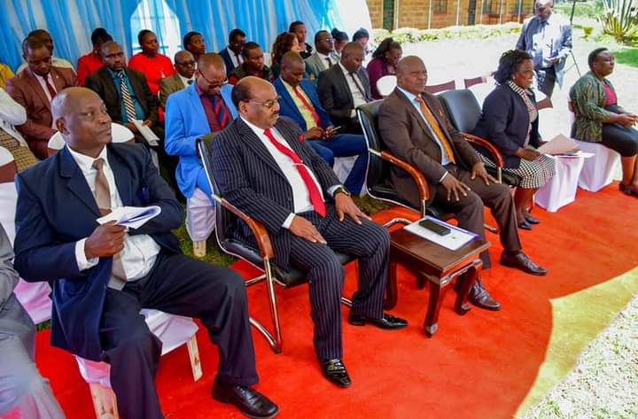 Nyeri County governor Mutahi Kahiga, his deputy David Kinaniri and other officials during the launching of the Elimu Fund Committee yesterday