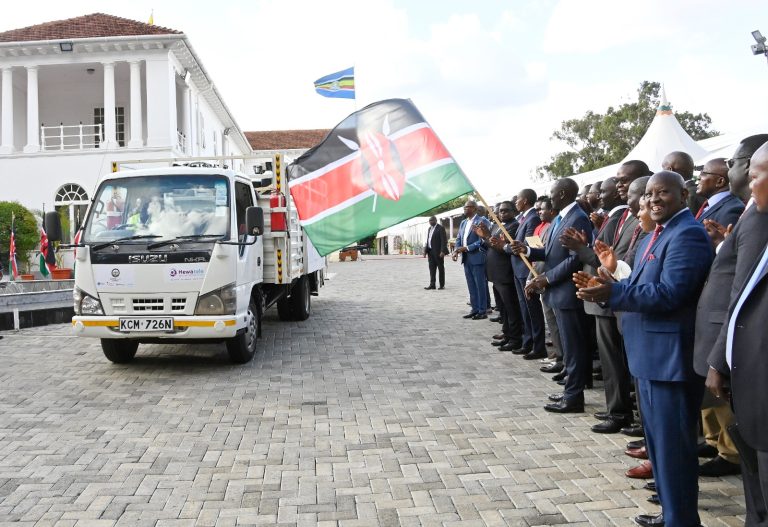 President Ruto was speaking at State House in Nairobi where he flagged off more than 20,000 medical oxygen cylinders to the 47 Counties