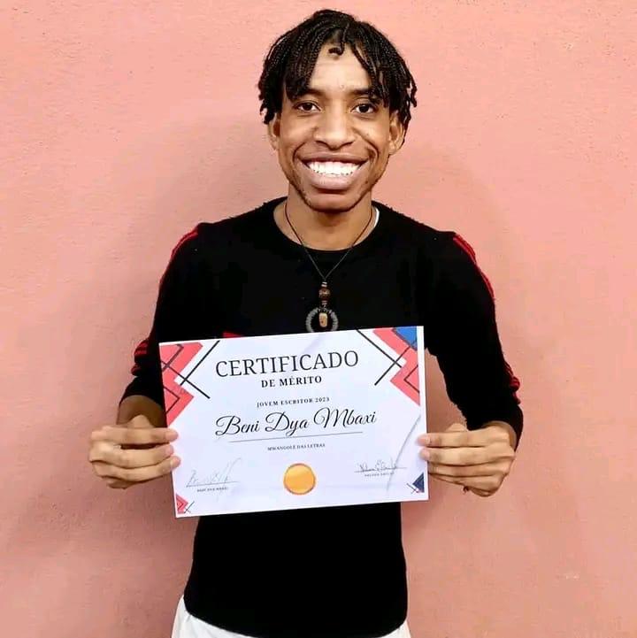Beni Dya Mbaxi Awarded As Young Writer 2023