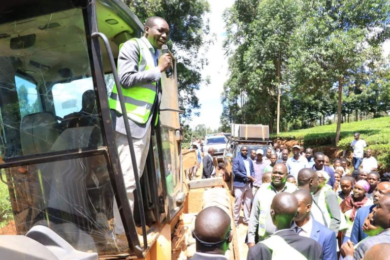 Kisii County governor Simba Arati inspecting road projects