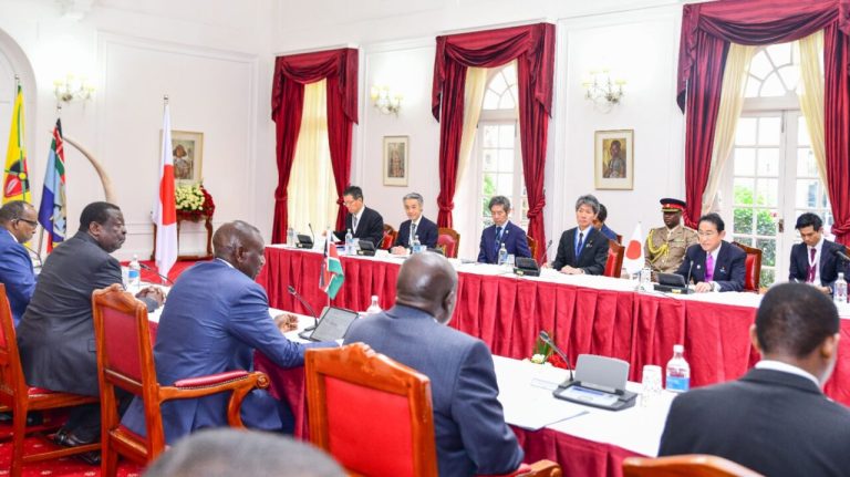 President William Ruto with the Prime Minister of Japan Kishida Fumio during a bilateral meeting at the State House in Nairobi
