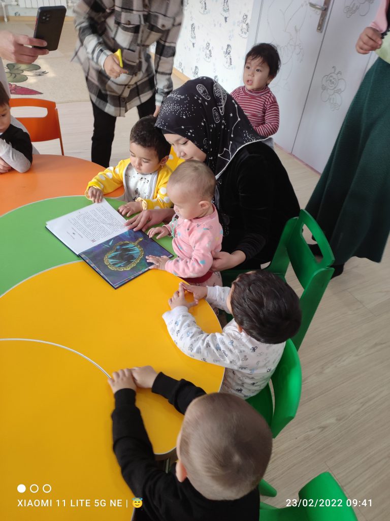 Teaching English in kindergarten (1)