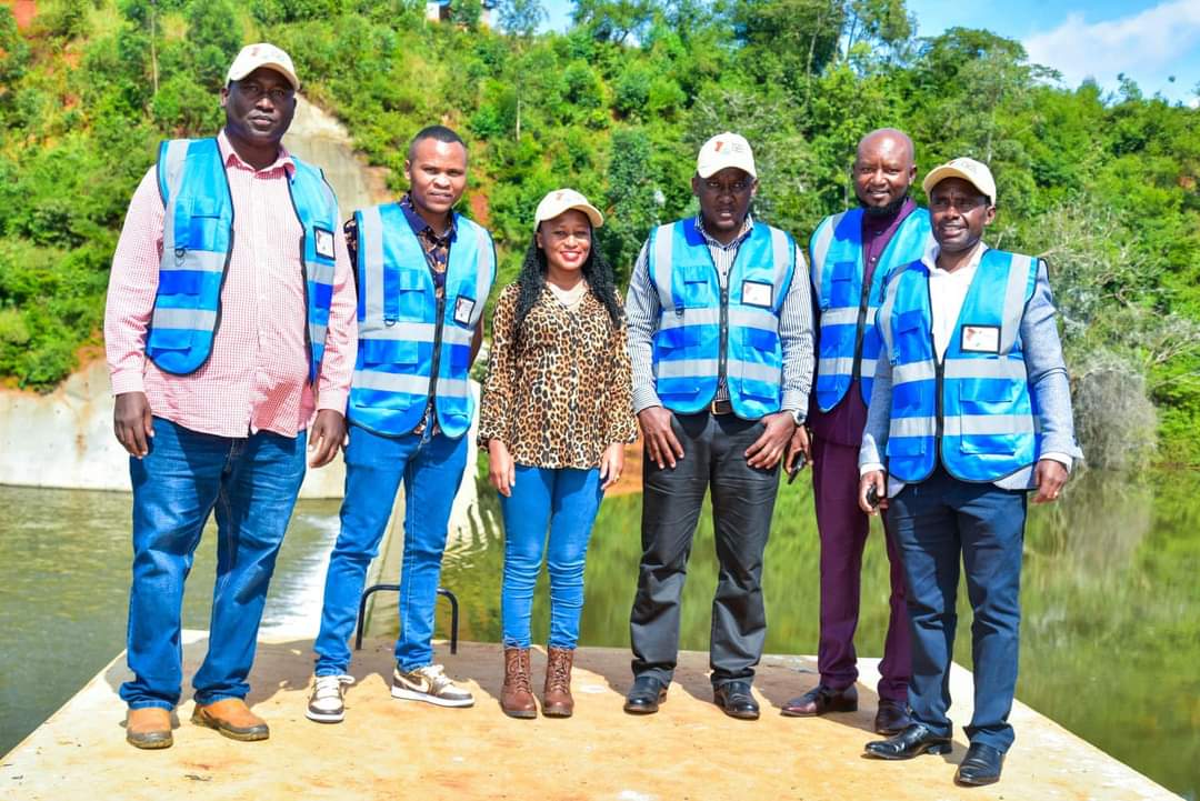 Kirinyaga County Member of Parliament Wakiri Njeri Maina (Centre)