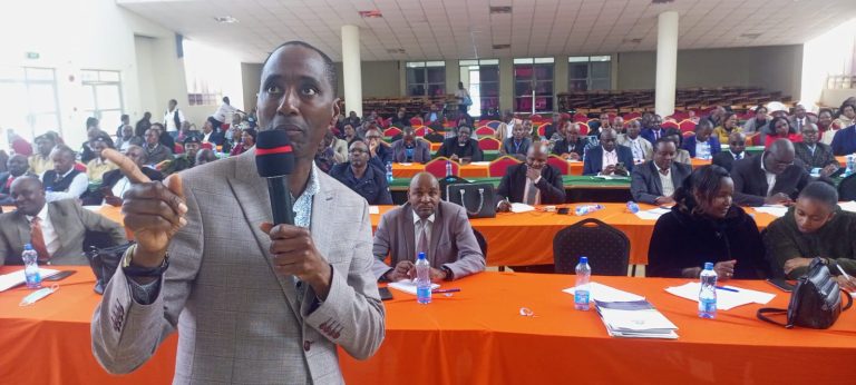 Tetu MP Geoffrey Wandeto explaining a point during yesterday’s session.