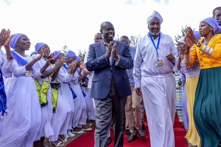 Deputy President Rigathi Gachagua being welcome in Ol-Kalou, Nyandarua
