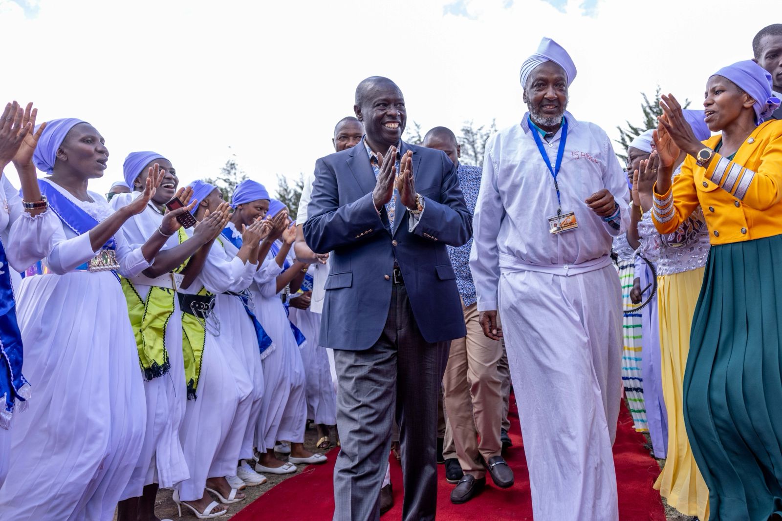 Deputy President Rigathi Gachagua being welcome in Ol-Kalou, Nyandarua