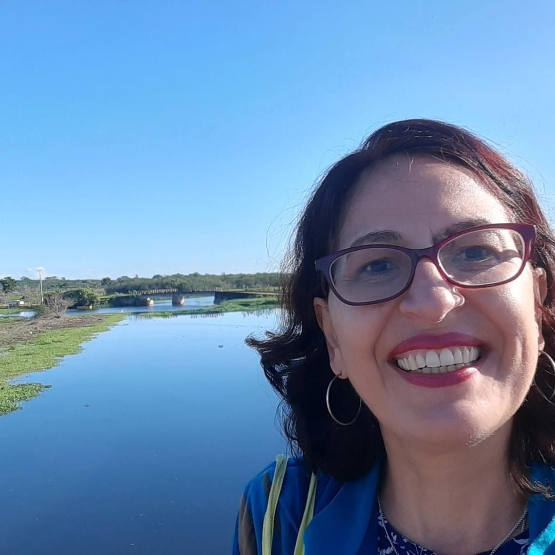 Prof Renata Barcellos