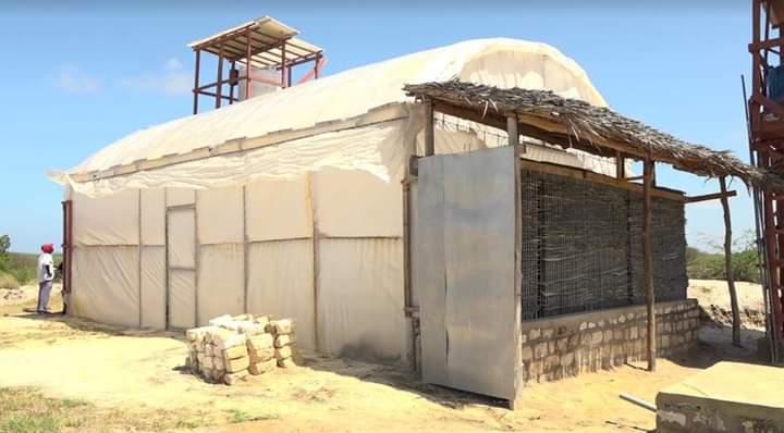 The Kenya Marine and Fisheries Institute (KMFRI) is implementing a seawater greenhouse technology