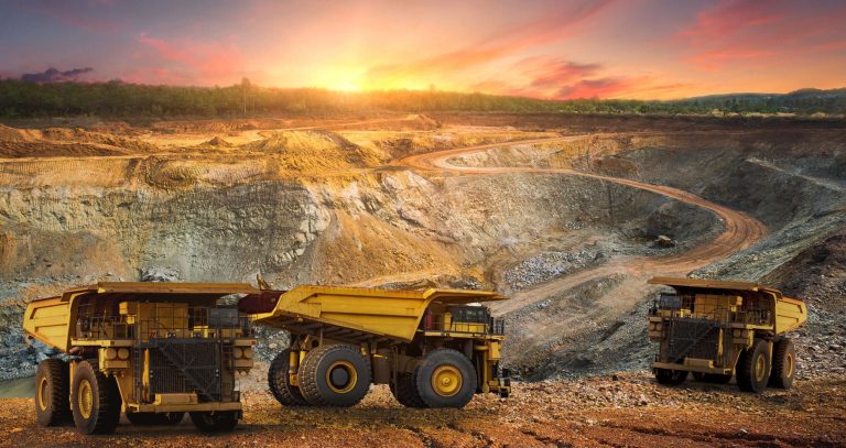 Big dump truck loading for transport minerals gold,Mining indust