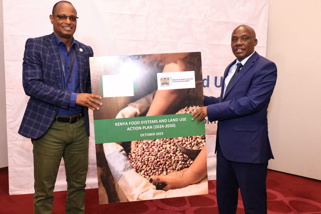 Principal Secretary State Department of Crop Development and Research Dr. Paul Ronoh (Right) and AGRA East and Southern Africa Regional Manager Prof. Jean Jacques Muhinda