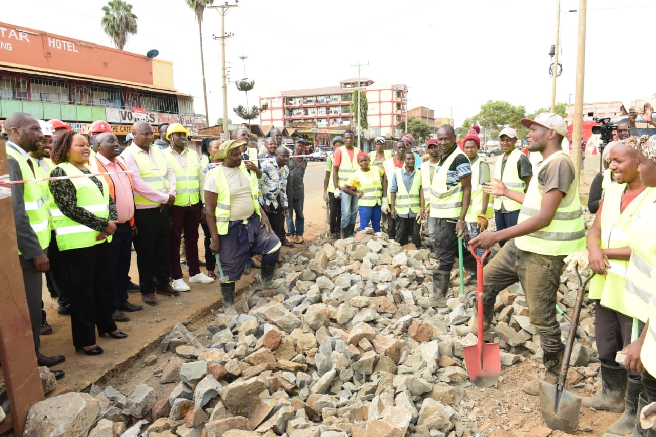 Kirinyaga County Governor Anne Waiguru during an inspection tour of Sagana Cabro project.