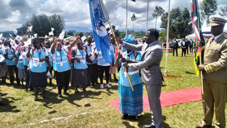Tharaka-Nithi Governor Muthomi Njuki commissioning Community Health Promoters