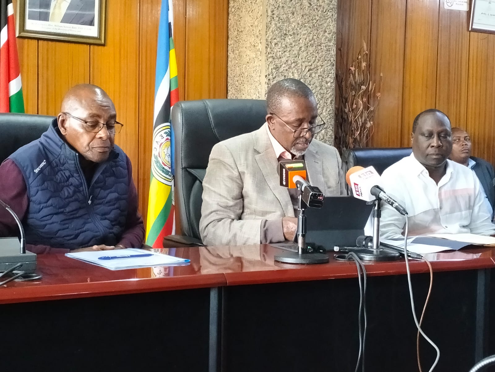 CS Agriculture and Livestock Development Mithika Linturi , during the release of election results for directors of Smallholder Tea Factories at Kilimo House