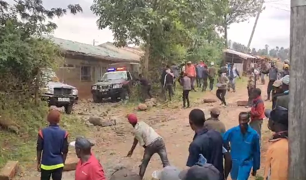 Enraged villagers Overrun a Police Patrol Base in Murang'a