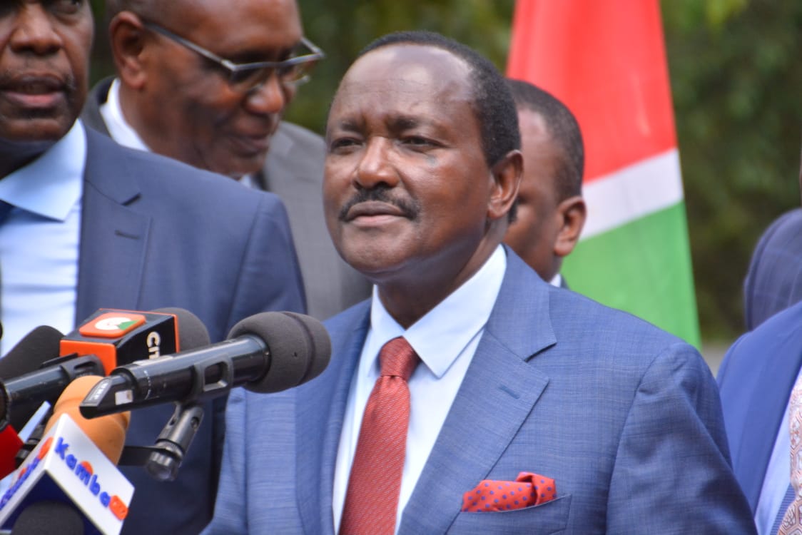 Wiper leader Kalonzo Musyoka addressing the press at his official residence