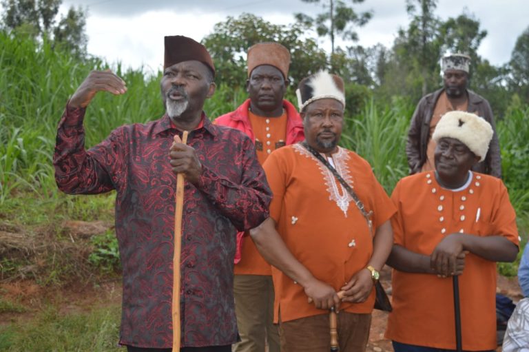 Captain Kungu Muigai National patron Kiama Kia Ma with other officials addressing journalists.