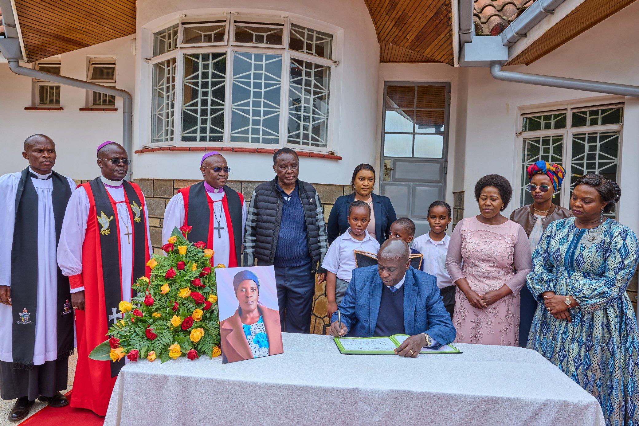 Deputy President Rigathi Gachagua, his spouse Pastor Dorcas condoles with Rosemary Njeri Kirika and her family on the loss of their matriarch, Mama Magdalene Waithira Mburu.