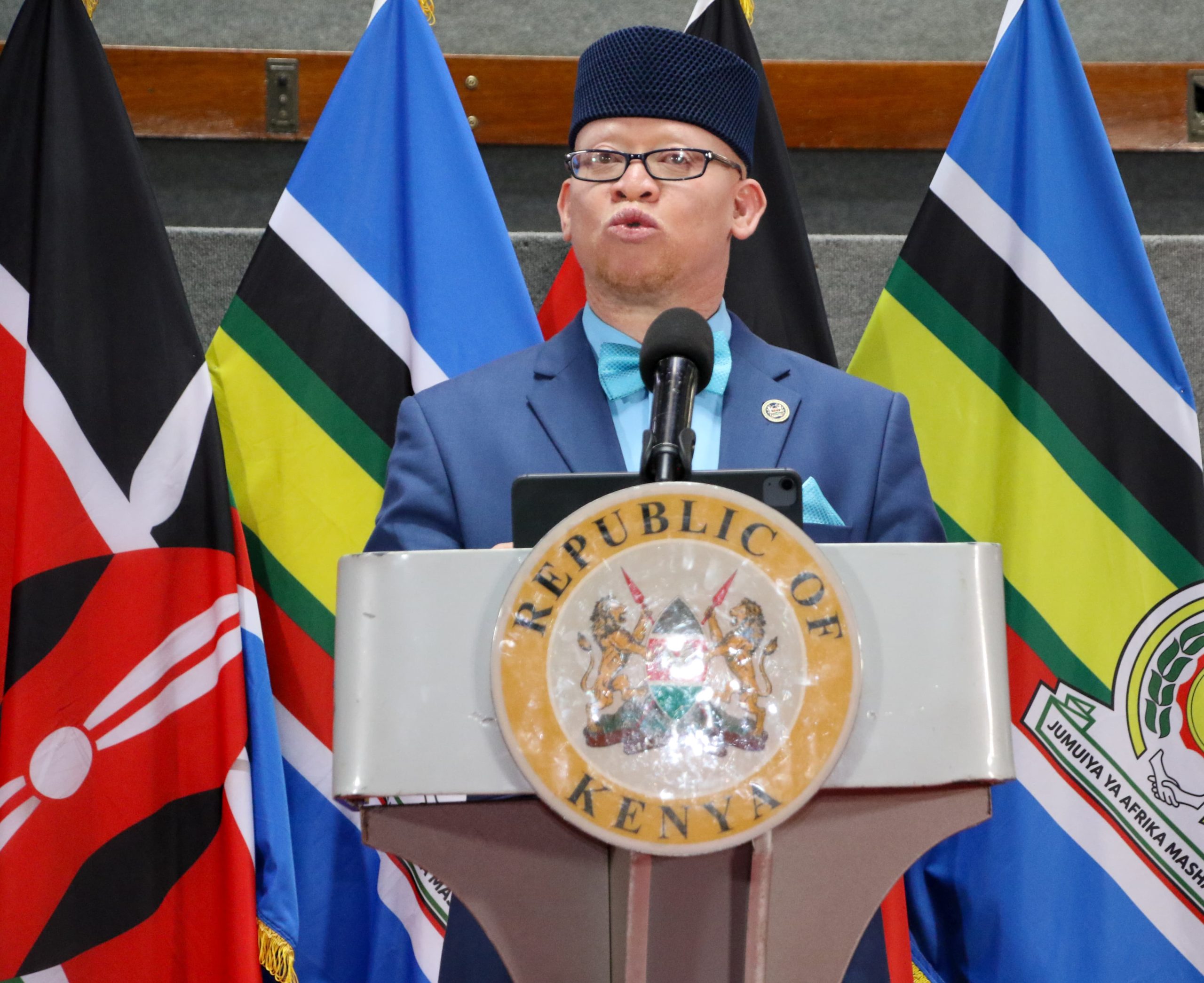 Government spokesperson Isaac Mwaura addressing the press