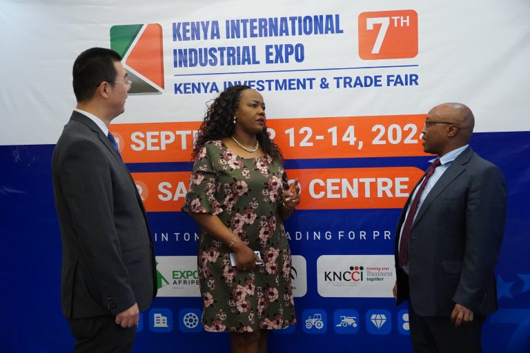 Mr. Gao Wei, Managing Director of Afripeak Expo Kenya Ltd alongside Mrs Cynthia Kamau representing the KNCCI team and a the Chief head of KENIA team